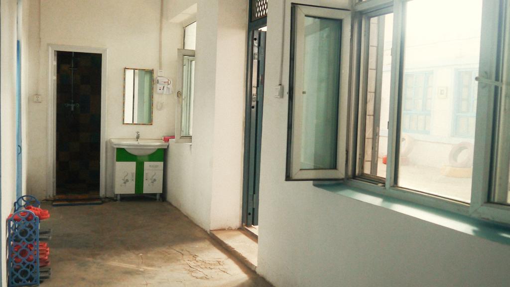 Turpan Dap Youth Hostel מראה חיצוני תמונה